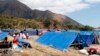 Indonesian Quake Victims Shelter in Makeshift Tents