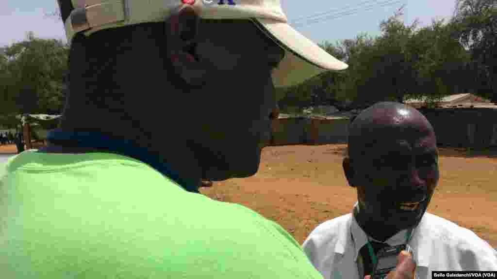 Abdoulaye Mamane Amadou na Muryar Amurka na tattaunawa da jami'in kiwon lafiya Mr. Jibrin Zakari akan Ebola.
