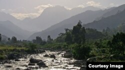 Loss of glaciers in the Ruwenzori Mountains threatens plant and animal life in the protected areas of the range and threatens local water supplies. (Uganda Wildlife Authority)