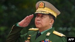 លោក Min Aung Hlaing ជាឧត្តមសេនីយ៍​ជាន់​ខ្ពស់​នៃប្រទេស​ភូមា។​