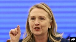 Ngoại trưởng Clinton nói Hoa Kỳ sẽ cử đại sứ đến Miến Điện 
