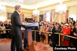 U.S. Secretary of State John Kerry speaks at the searing-in ceremony of Sung Kim, the new ambassador to the Philippines, in Washington, D.C., Nov. 3, 2016. (Photo courtesy of EAP Bureau)