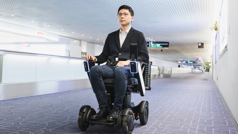 Mobility Machine Needs No Help at Tokyo Airport