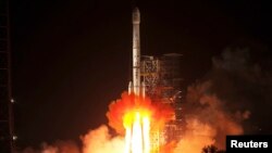 중국이 3일 쓰촨성 위성발사센터에서 달 탐사선 '창어 3호'가 발사에 성공했다.
