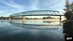 Un pont à à Williamstown, Virginie occidentale, le 27 octobre 2017.