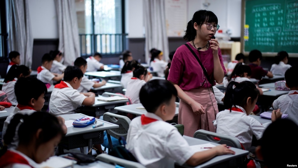 中国武汉一间小学的课堂情景（2020年9月4日）