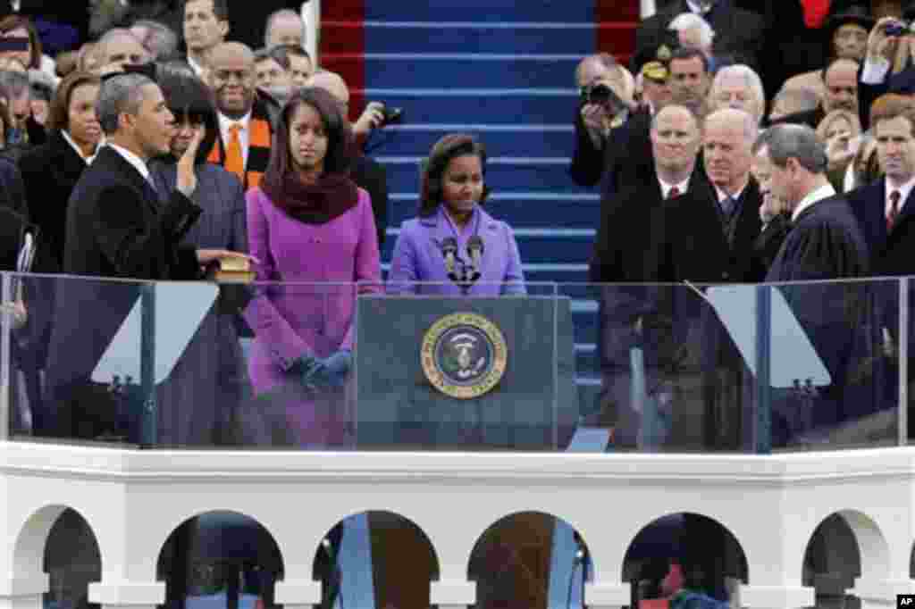 صدر اوباما کا دوسری مدت صدارت کے لیے حلف اٹھا نے کے مناظر ۔ ۔