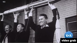 Ilmuwan Wernher von Braun memimpin Pusat Penerbangan Antariksa Marshall NASA dalam mengembangkan roket Saturn V, di kota Huntsville, Alabama pada 1950-an dan 1960-an. (Foto: videograb)