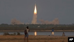 The Geosynchronous Satellite Launch Vehicle (GSLV-F09) carrying the South Asia Satellite lifts off from the Satish Dhawan Space Center in Sriharikota, India, May 5, 2017. 