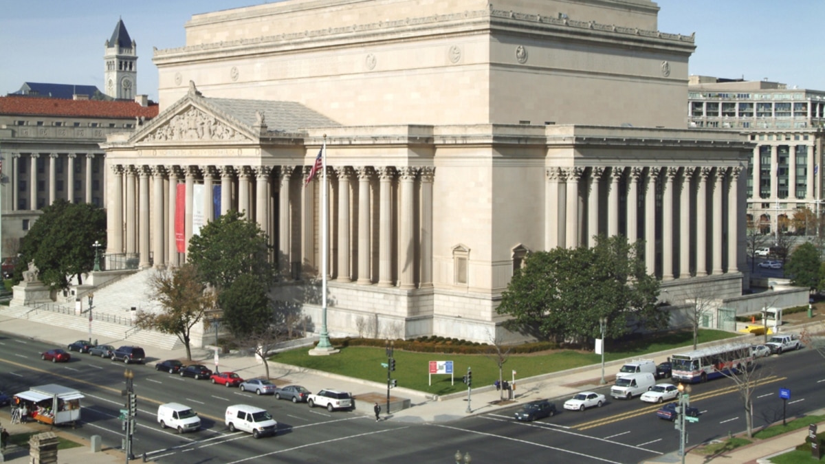 What is the US National Archives?