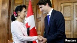 Trudeau meets Suu Kyi 20170607