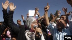 Los manifestantes contra el presidente Ali Abdullah Saleh se nuclearon en la Universidad de Saná, en la manifestación más grande en semanas.