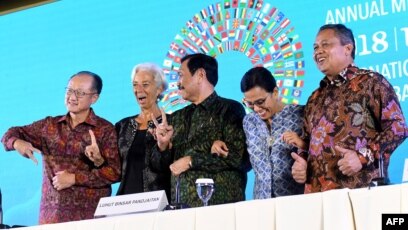 Erkakning jinsiy azosini kesib tashlang (videoni tomosha qiling)