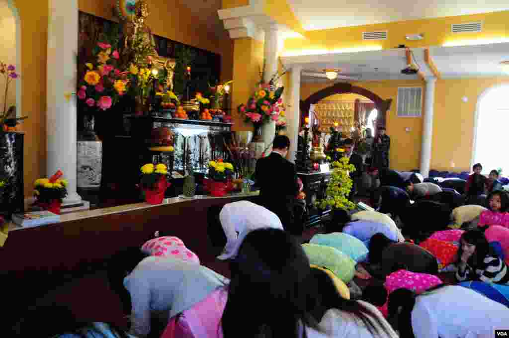 Ảnh: Ho&agrave;i Hương - VOA.