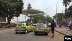 Des taxis dans les rues de Yaoundé, le 4 novembre 2024.