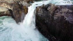 Extreme Kayaker Tackles Iceland Waterfalls