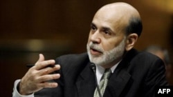 Ông Bernanke bị chỉ trích kịch liệt về số tiền cứu nguy khổng lồ cho các định chế tài chánh lớn như AIG