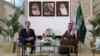 Menteri Luar Negeri Amerika Serikat Marco Rubio dan Menteri Luar Negeri Saudi Pangeran Faisal bin Farhan Al Saud di Riyadh, Arab Saudi, 17 Februari 2025. (Evelyn Hockstein/REUTERS)