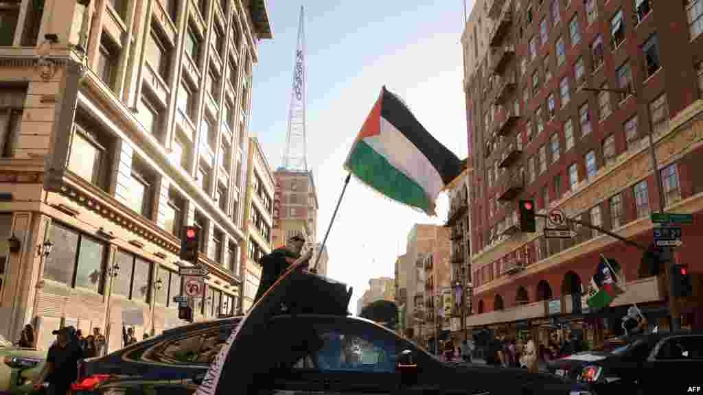 Pro-palestinski demonstranti u Los Angelesu.