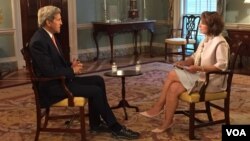 VOA Persian News Network's Setareh Derakhshesh interviews Secretary of State John Kerry at the State Department, July 20 2015. 