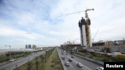 Vue sur une autoroute à Alger, Algérie, le 20 janvier 2017.