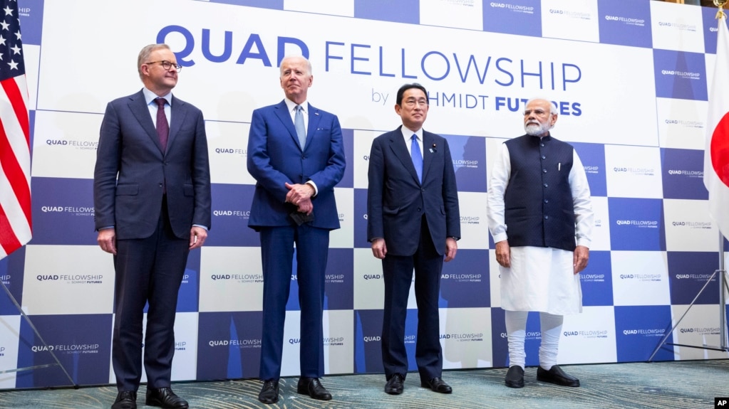 从左至右：澳大利亚总理阿尔巴尼斯，美国总统拜登，日本首相岸田文雄和印度总理莫迪在东京出席四方伙伴关系会议。（2022年5月24日）