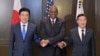 로이드 오스틴 미 국방장관(가운데)과 기하라 미노루 일본 방위상(왼쪽), 신원식 한국 국방장관은 2일 싱가포르에서 3국 국방장관 회의를 개최했다. 