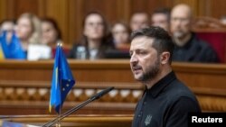 볼로디미르 젤렌스키 우크라이나 대통령이 2024년 10월 16일 우크라이나 의회에서 '승리 계획'을 발표하며 연설했다.