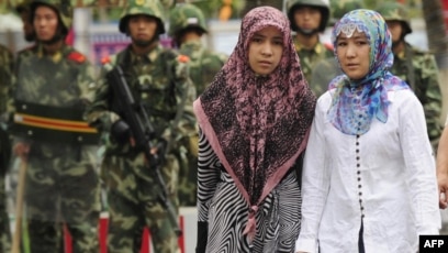 külotlu çorap foto galereyasida trannies Porno raqs video