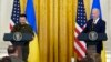 Biden pada Zelenskyy: “Warga AS dengan Bangga Berdiri Bersama Ukraina”