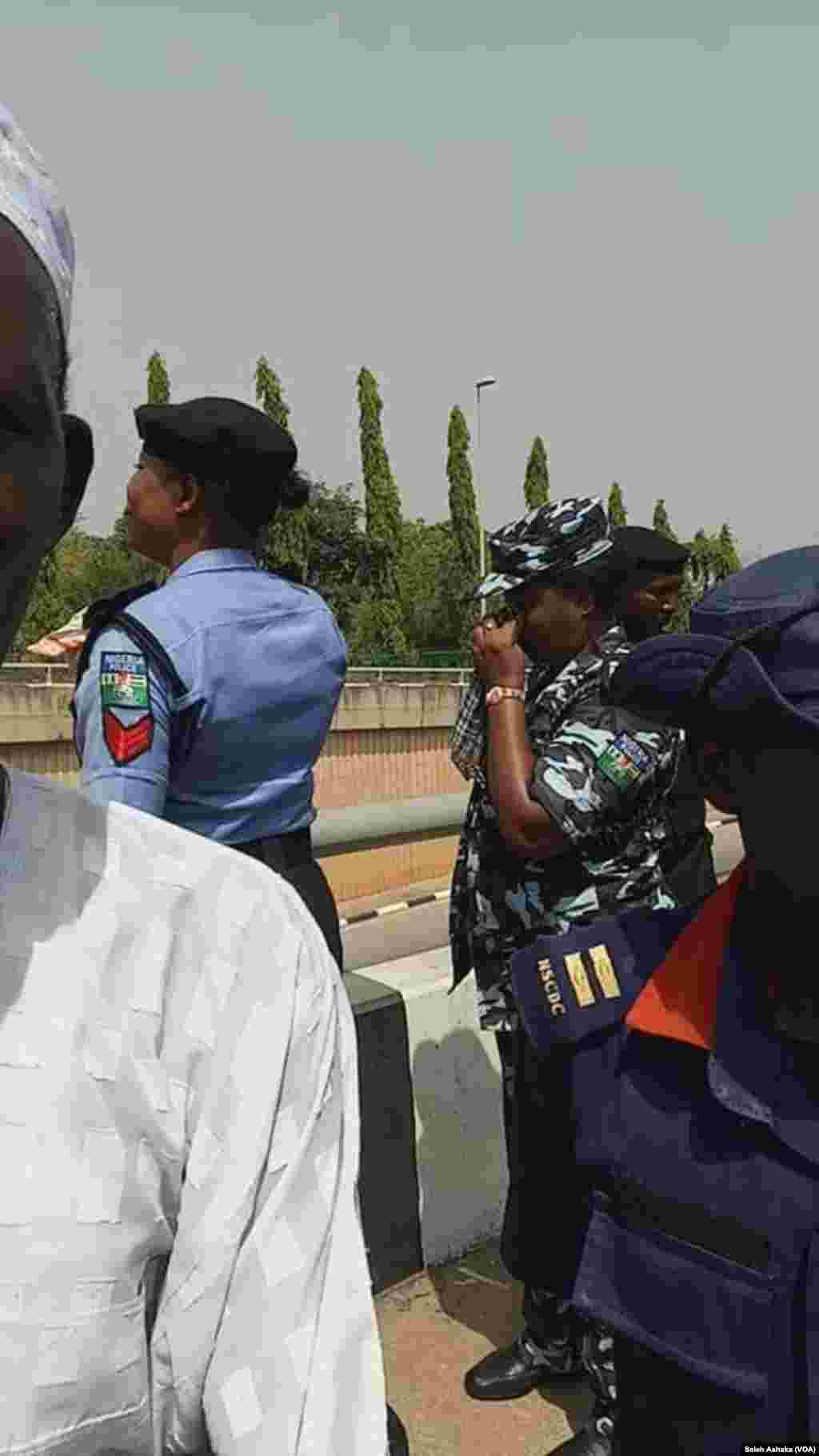 ABUJA: BBOG Kungiyar dake fafutikan ganin an sako sauran 'yan matan Chibok tayi maci a Abuja