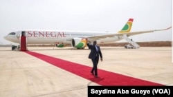 L'arrivée de Macky Sall à Dakar, le 23 mars 2019. (VOA/Seydina Aba Gueye)