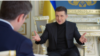 Володимир Зеленський протягом інтерв'ю Axios/HBO. 