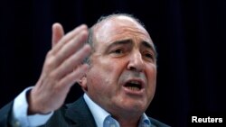 Tỷ phú người Nga sống lưu vong Boris Berezovsky.