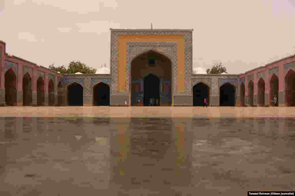 شاہجہان مسجد کی تکمیل 1647 میں 3 سال کے مختصر سے عرصے میں ہوئی