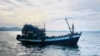 Puluhan Rohingya yang Terdampar di Kapal, Tiba di Bangladesh Selatan