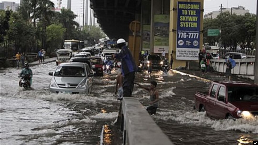 Tropical Storm Aere pounds the Philippines. Developing nations want industrialized countries to increase funding to help them cope with the effects of climate change, including rising sea levels and more violent storms. 