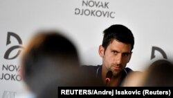 ARHIVA - Novak Đoković na konferenciji za novinare u Beogradu (Foto: Rojters/Andrej Isakovic)