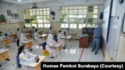 Ilustrasi -Simulasi sekolah tatap muka di SMPN 1 Surabaya. (Foto: Courtesy/Humas Pemkot Surabaya)