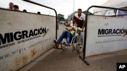 La tarjeta es un documento expedido por Bogotá a venezolanos para que transiten libremente por territorio colombiano en la zona de frontera.