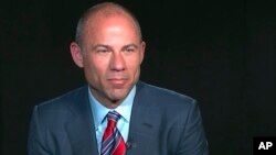 Michael Avenatti, abogado y portavoz de la actriz porno, Stormy Daniels, dijo que se opondrá a la petición de que el caso del amorío entre su cliente y el presidente Trump vaya a un árbitro privado, "oculto al público estadounidense". 