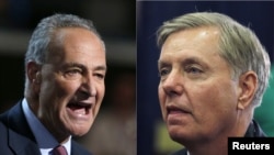 El senador Charles Schumer (izquierda) afirmó que están trabajando en un "anteproyecto detallado" con el senador republicano Lindsay Graham.