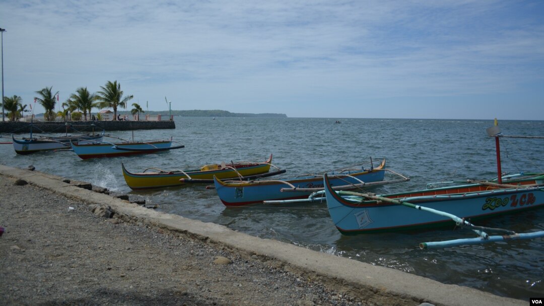 Kapal-kapal nelayan di pantai Laut China Selatan.