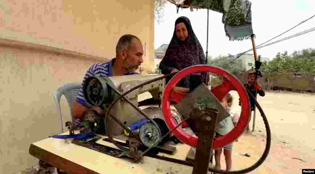 خیاط فلسطینی در غزه &nbsp;