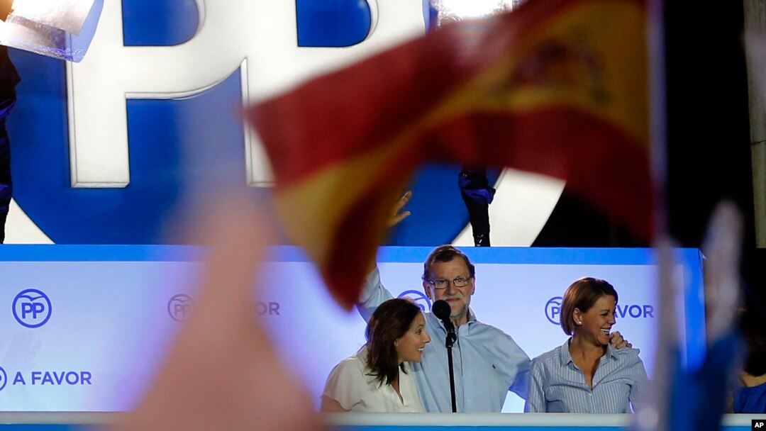 Thủ tướng tạm quyền của Tây Ban Nha Mariano Rajoy mừng kết quả cuộc bầu cử quốc hội ở Madrid, Tây Ban Nha, ngày 26 tháng 6, 2016.