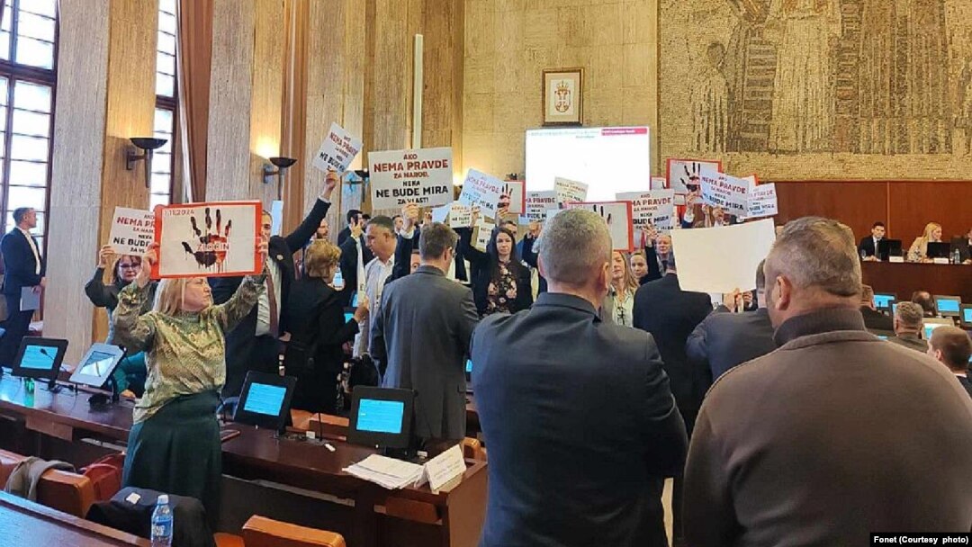 Protest poslanika opozicije u pokrajinskom parlamentu (FoNet/021)