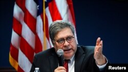 El fiscal general William Barr durante una mesa redonda sobre tráfico humano, celebrada en Georgia, Atlanta, el 21 de septiembre de 2020.