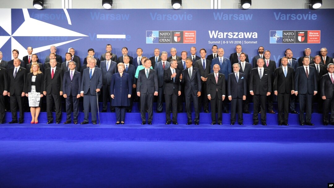 Zajednička fotografija učesnika samita NATO u Varšavi, 8. jul 2016.
