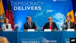 (FILE) Moldova's President Maia Sandu, U.S. Secretary of State Antony Blinken, Samantha Power of the U.S. Agency for International Development and Scott Nathan, CEO of U.S. International Development Finance Corporation in New York, Tuesday, Sept. 20, 2022.