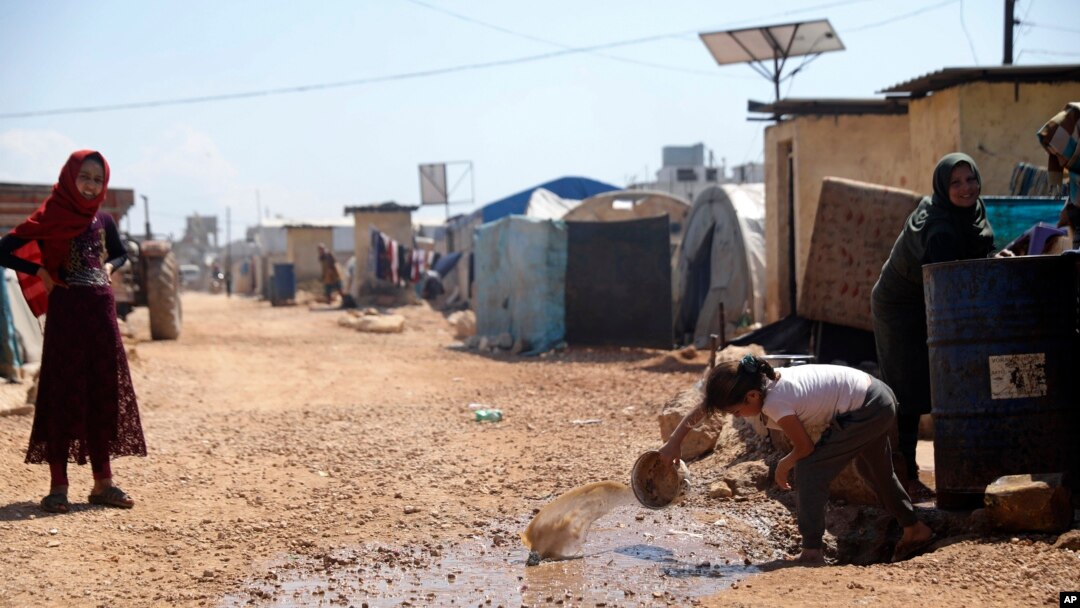 Kamp pengungsi Suriah di perbatasan dengan Turki dekat kota Atma, provinsi Idlib, Suriah, 19 April 2020. (Foto: dok)